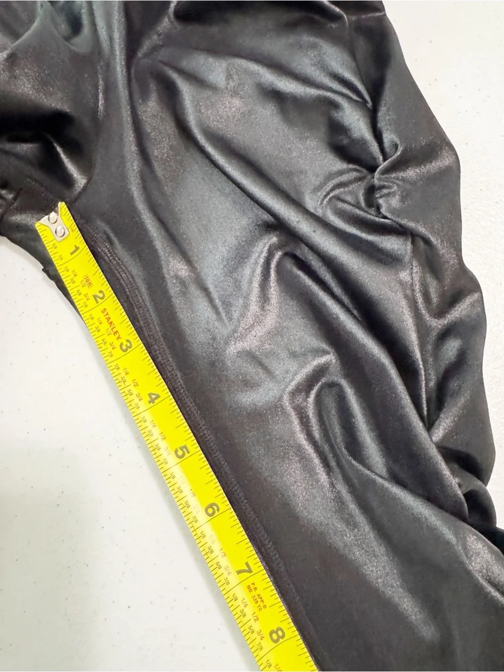 ALO Yoga Cinched Leg Black Shine Leggings Small